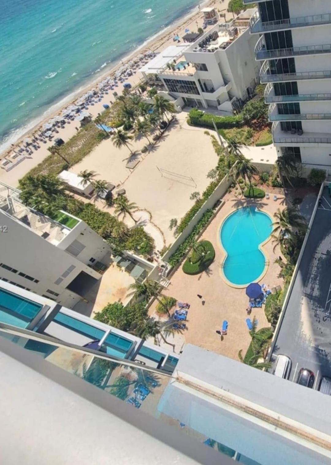 Cozy Ocean View Apartment By Miami Te Espera - Hallandale 11E Голлівуд Екстер'єр фото